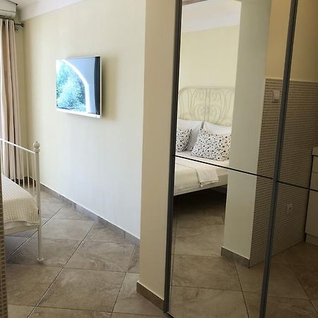 Guest House Sea Breeze Светі-Стефан Екстер'єр фото